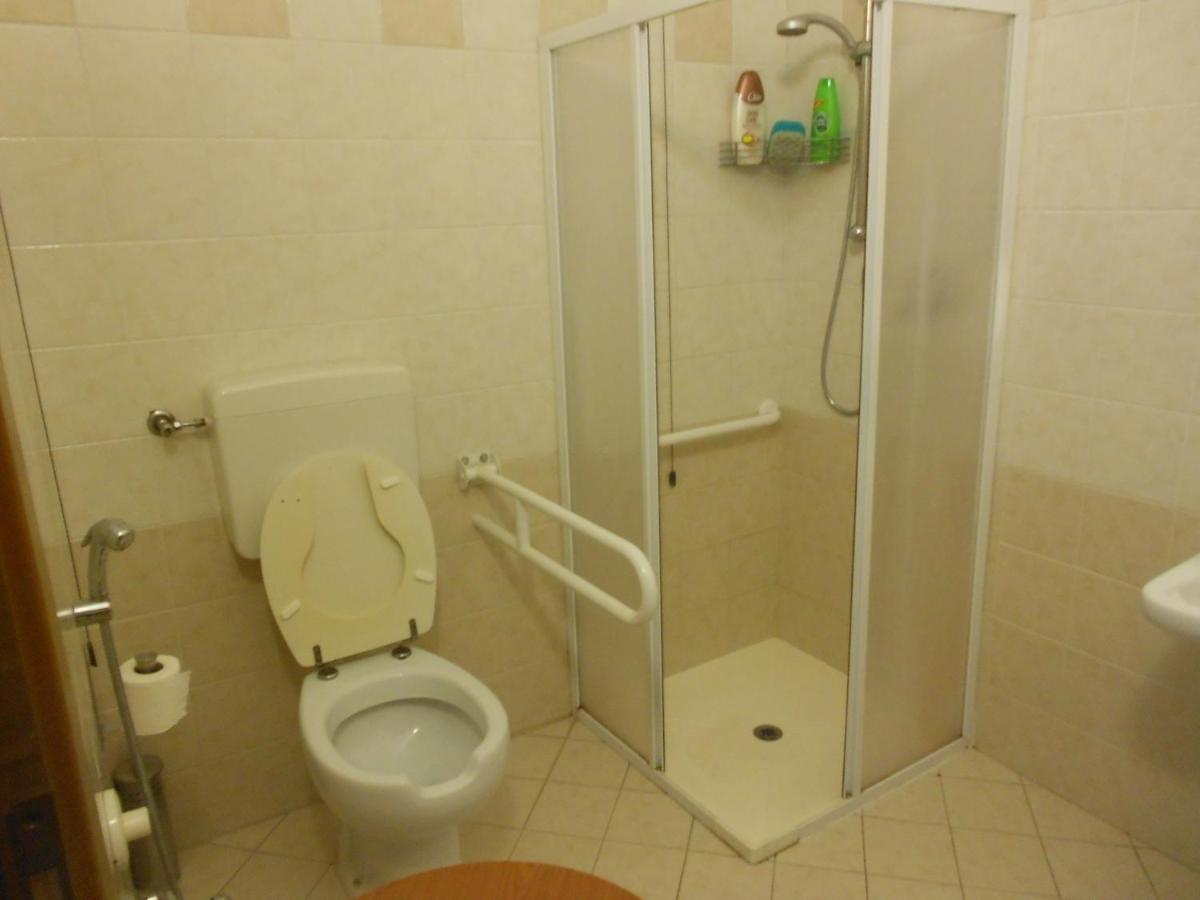 Residence Il Rampicante Монтичелли-Терме Номер фото